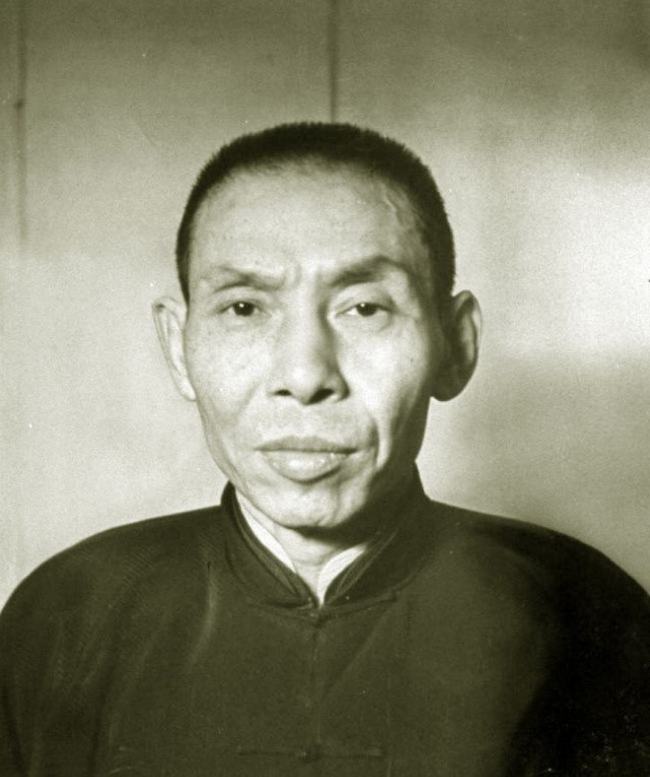 青帮大佬杜月笙怕戴笠(杜月笙抗日威胁租界)