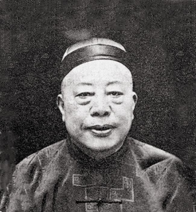 青帮大佬杜月笙怕戴笠(杜月笙抗日威胁租界)