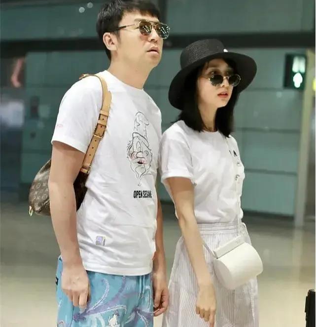 雷佳音和老婆吵架(演员雷佳音的老婆照片)