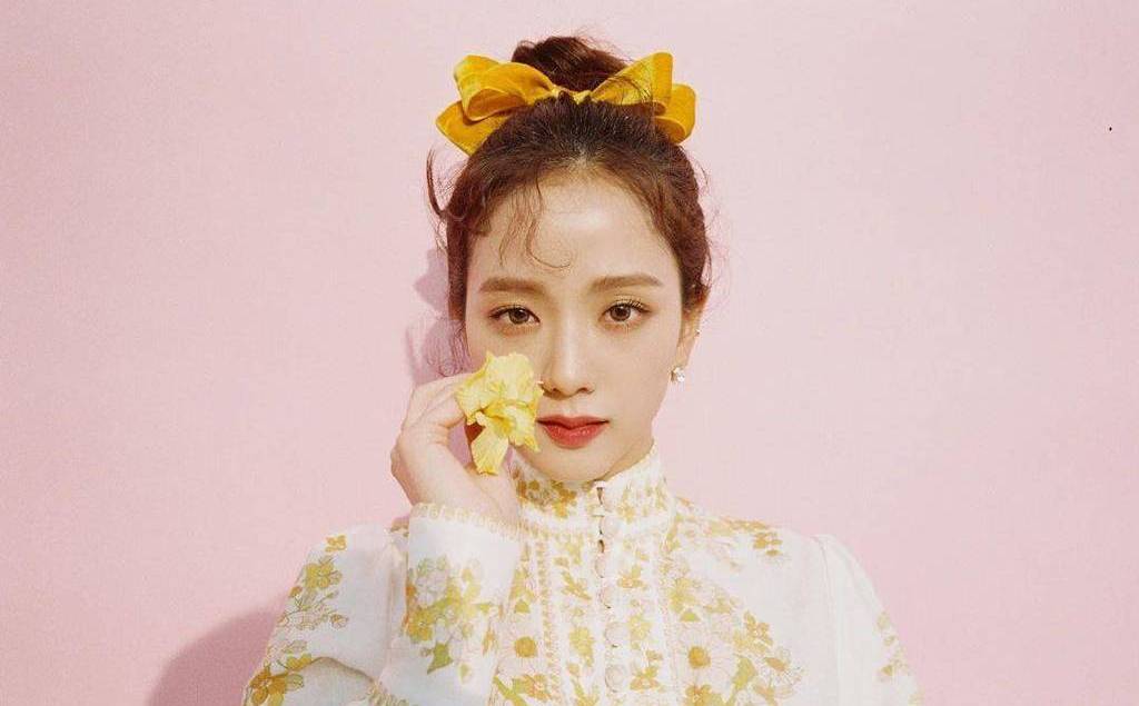 金智秀和鞠婧祎比美(金智秀和鞠婧祎谁更时尚)