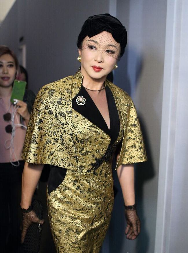 金星和她老公怎么结婚的(她是金星曾经的妻子)