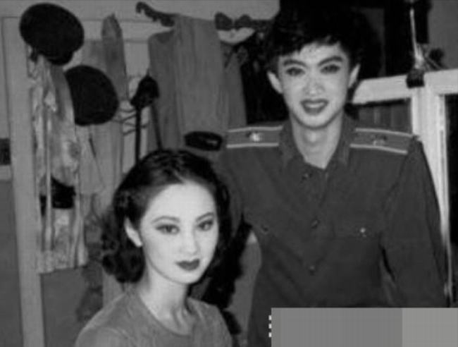 金星和她老公怎么结婚的(她是金星曾经的妻子)