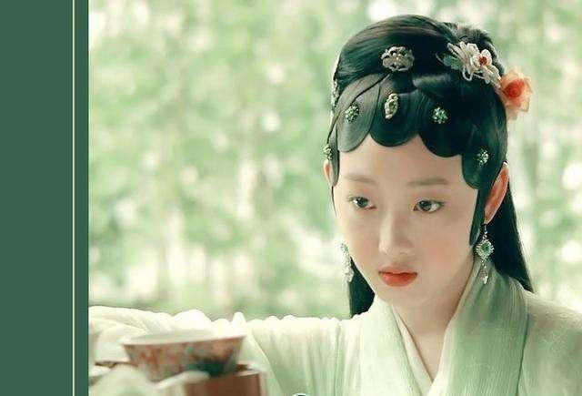 蒋梦婕穿皮裙图片(蒋梦婕穿皮衣的图片大全)