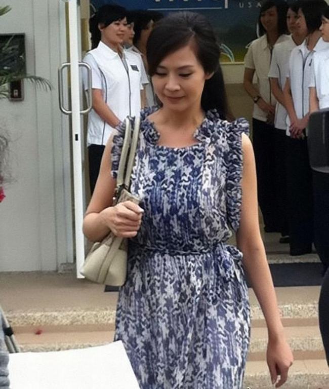 琼瑶女郎俞小凡近况(44岁俞小凡和老公)