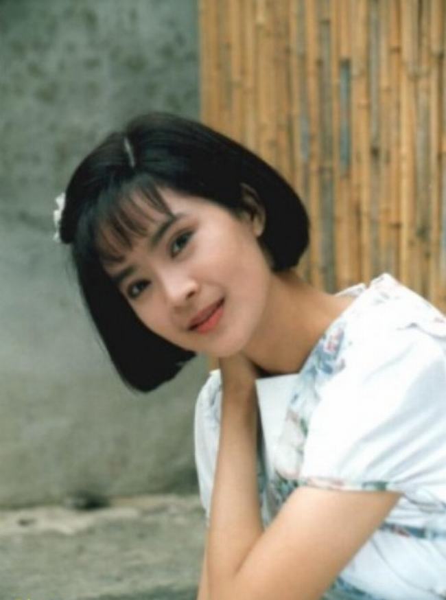 琼瑶女郎俞小凡近况(44岁俞小凡和老公)