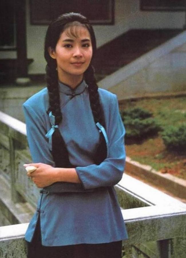 琼瑶女郎俞小凡近况(44岁俞小凡和老公)