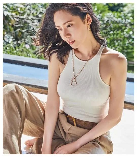 秋瓷炫惊艳写真集(秋瓷炫的惊艳写真照)