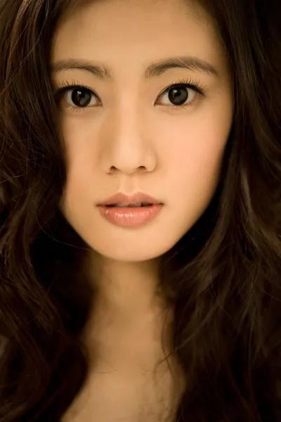 秋瓷炫惊艳写真集(秋瓷炫的惊艳写真照)