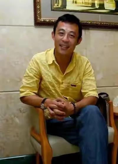 老戏骨侯勇夫妇(9年后侯勇三婚再娶)