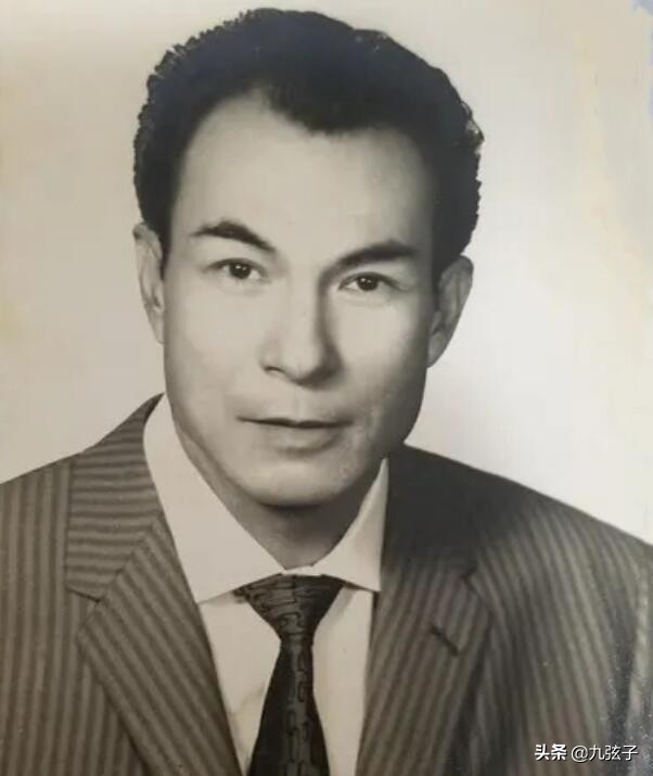 石坚跟李小龙单挑(石坚打晕李小龙的真相)