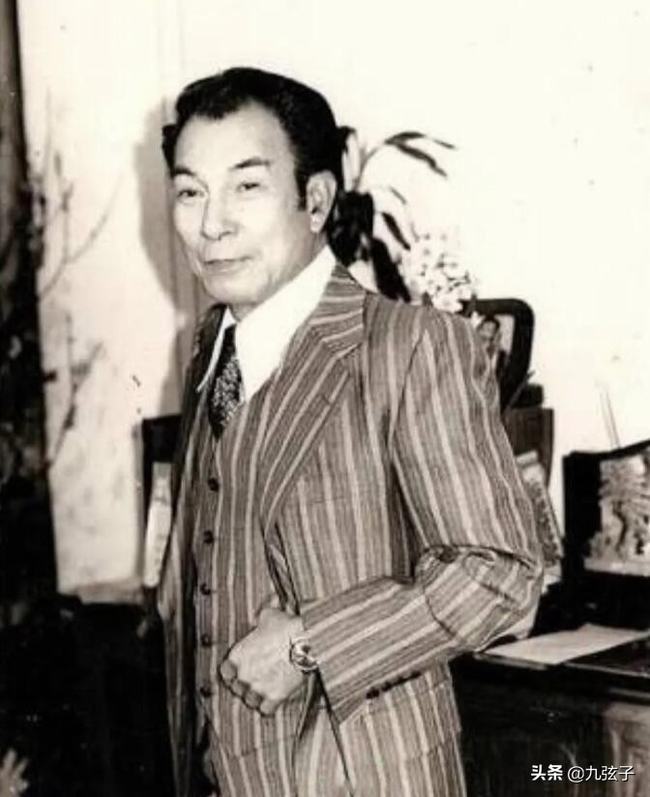 石坚跟李小龙单挑(石坚打晕李小龙的真相)
